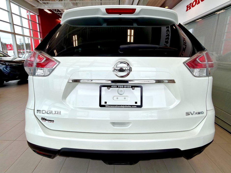 2016 Nissan Rogue SV AWD-8