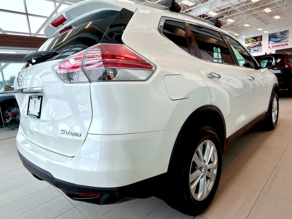2016 Nissan Rogue SV AWD-9