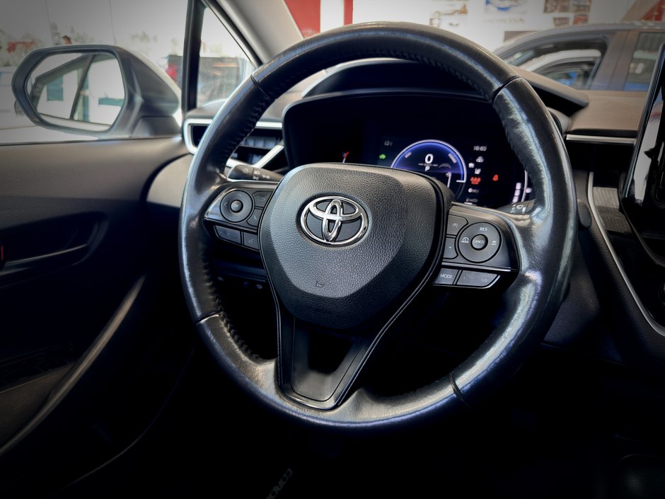 Toyota Corolla LE LE HYBRID 2023-17