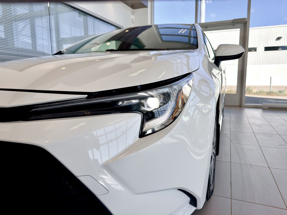 Toyota Corolla LE LE HYBRID 2023-3