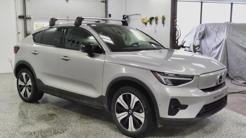 2023 Volvo C40 PLUS-1