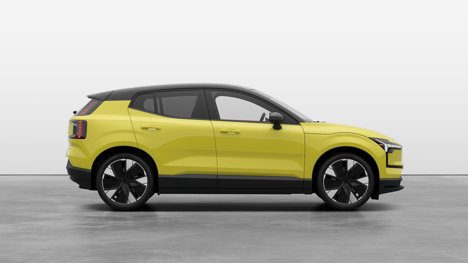 Volvo EX30 Plus 2025-4
