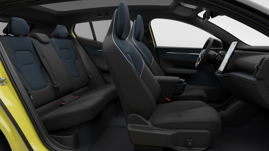 Volvo EX30 Plus 2025-10