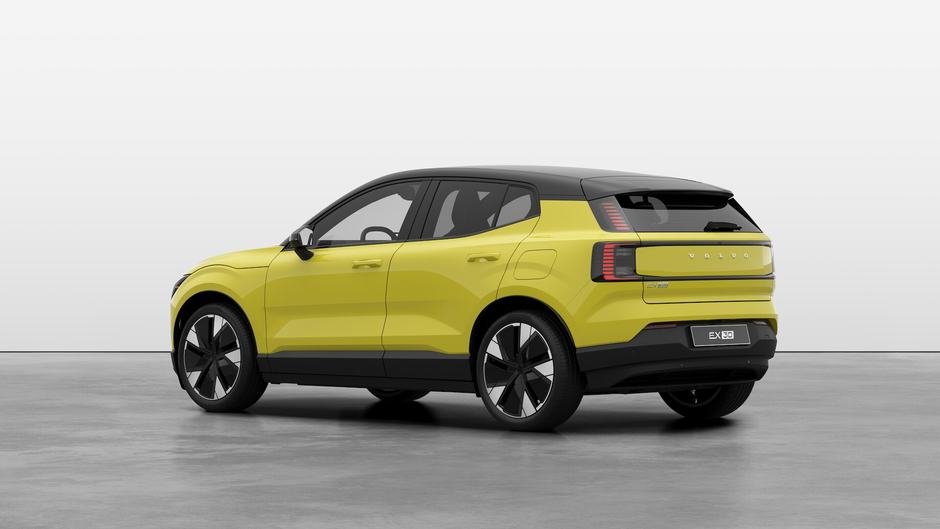 Volvo EX30 Plus 2025-1