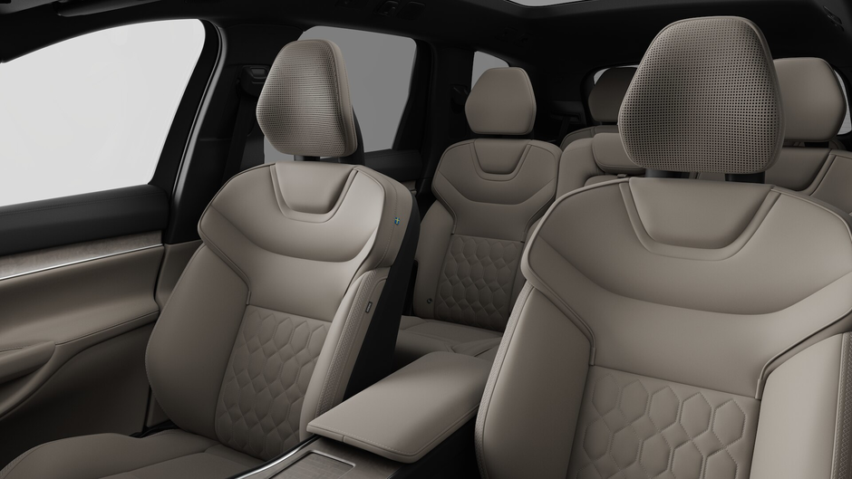 Volvo EX90 Ultra 2025-9