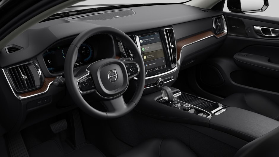 Volvo S60 Plug-In Hybrid Plus Dark Theme 2025-7