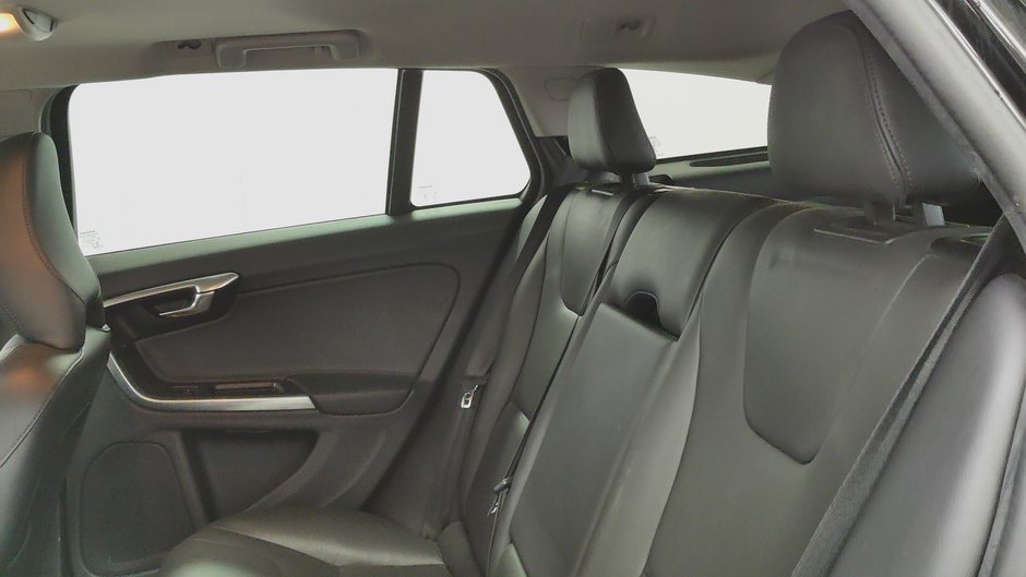 2015 Volvo V60 T5 PREMIER PLUS-6
