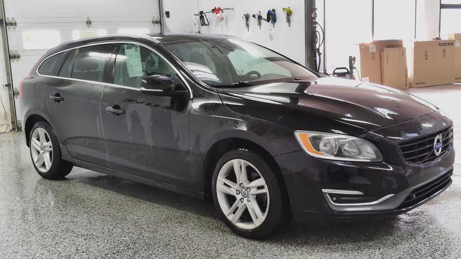 2015 Volvo V60 T5 PREMIER PLUS-1