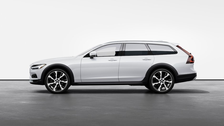 Volvo V90 Cross Country Ultra 2025-5