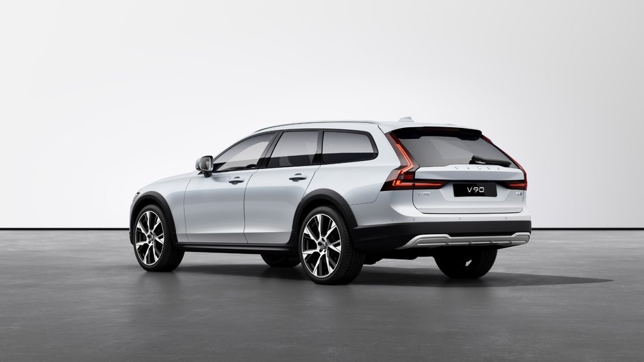 Volvo V90 Cross Country Ultra 2025-1