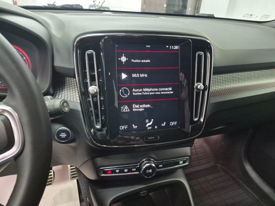 Volvo XC40 R-DESIGN 2022-10