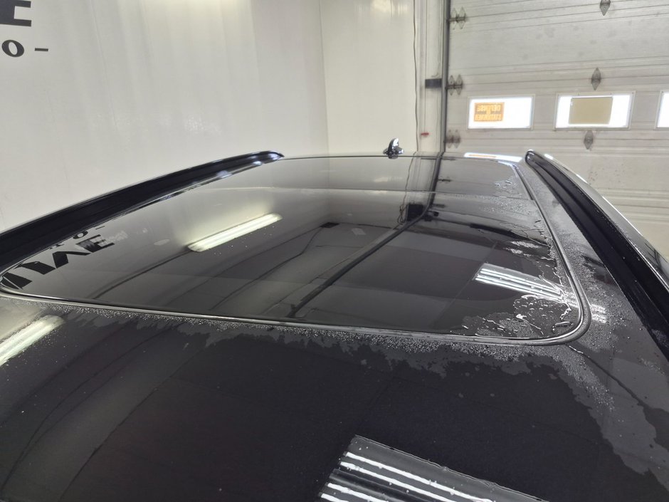 Volvo XC40 R-DESIGN 2022-15