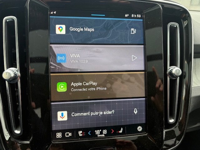 2023 Volvo XC40 PLUS DARK THEME-11