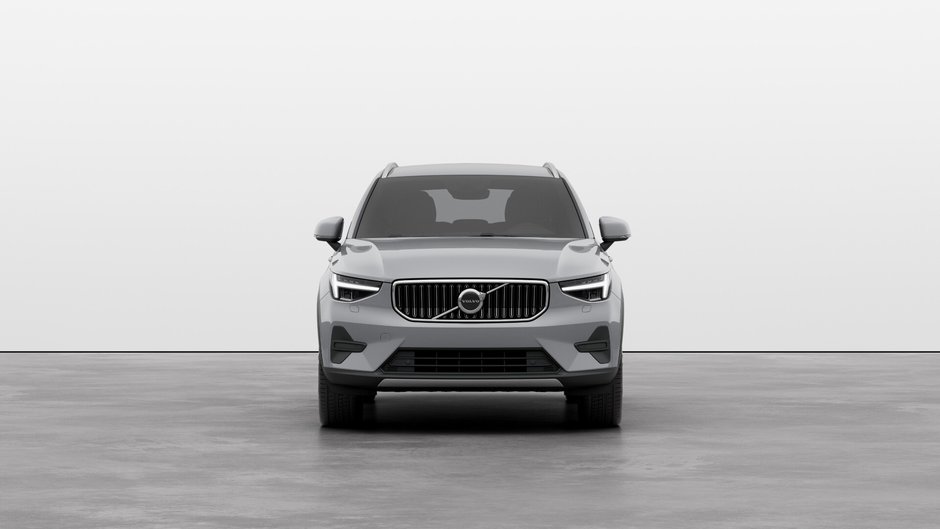 Volvo XC40 Core Bright Theme 2025-2