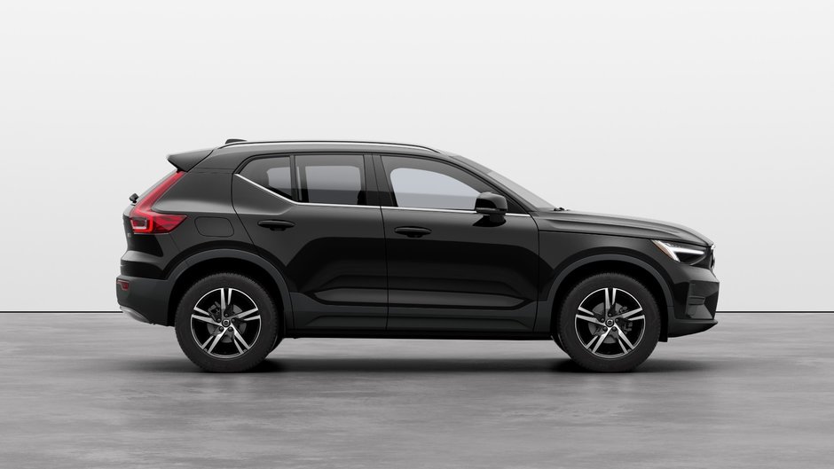 Volvo XC40 Core Bright Theme 2025-4