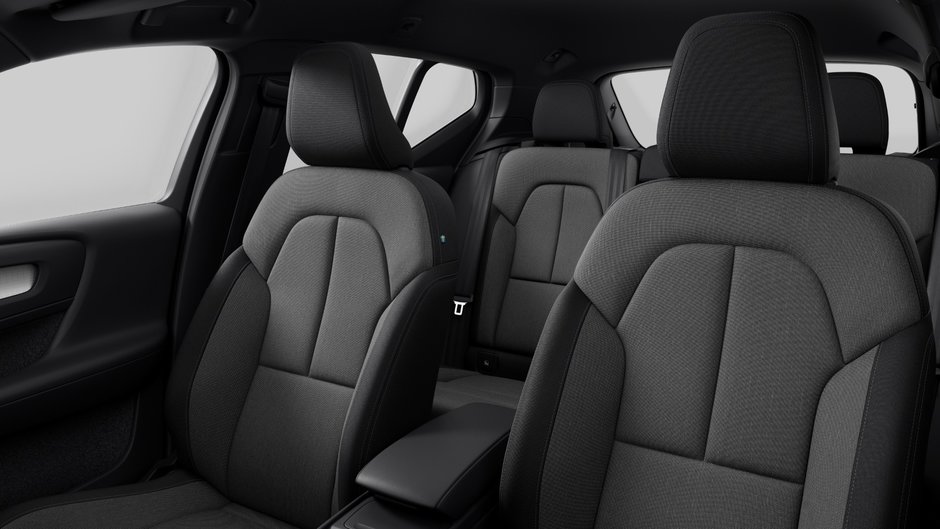 Volvo XC40 Core Bright Theme 2025-9
