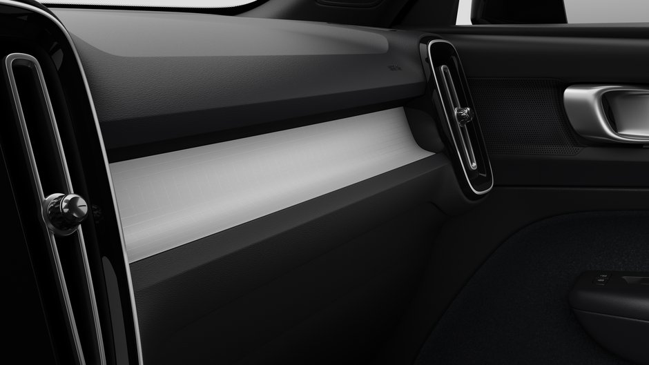 Volvo XC40 Core Dark Theme 2026-8