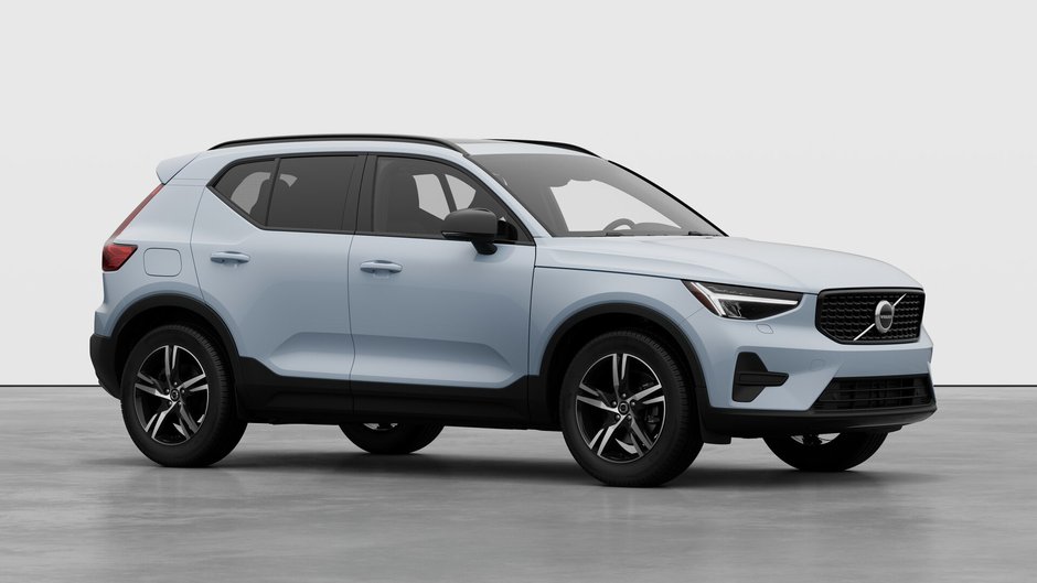Volvo XC40 Core Dark Theme 2026-2