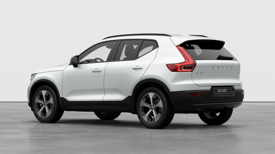 Volvo XC40 Core Dark Theme 2026-1
