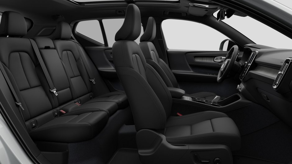 2026 Volvo XC40 Plus Dark Theme-12