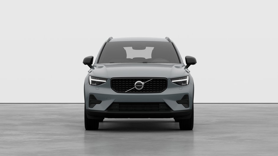 2026 Volvo XC40 Core Dark Theme-4