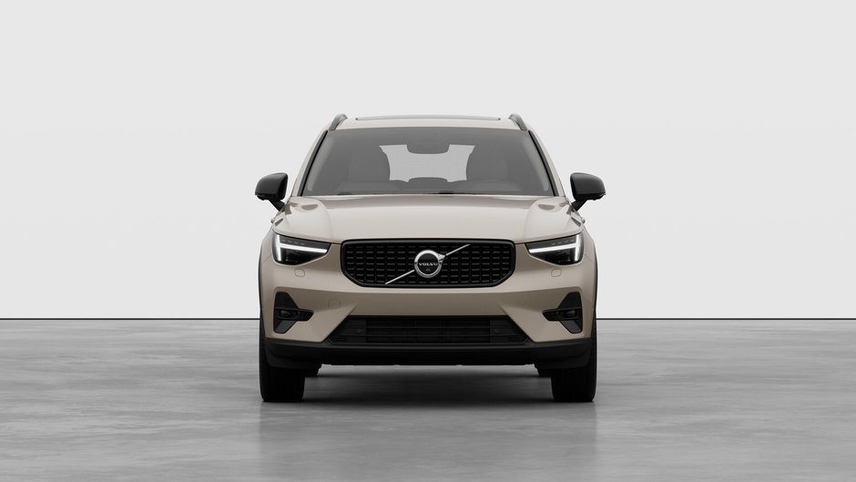 2026 Volvo XC40 Plus Dark Theme-4