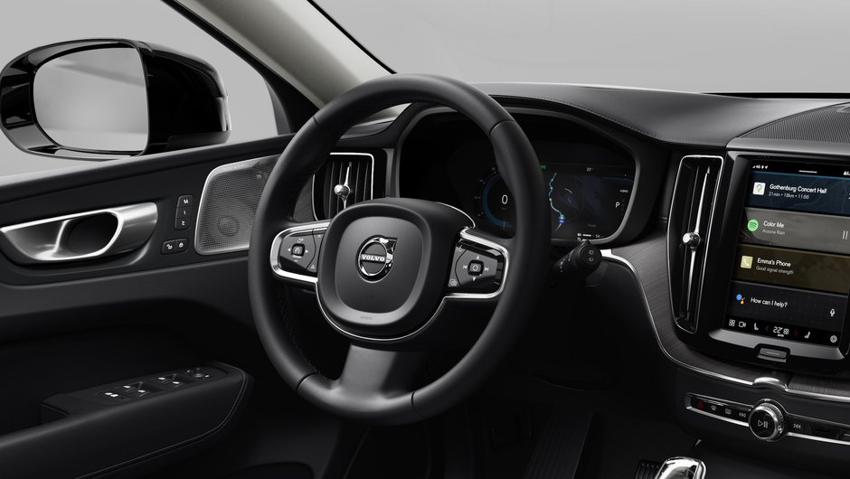 Volvo XC60 Plug-in Hybrid Ultra Dark Theme 2025-11