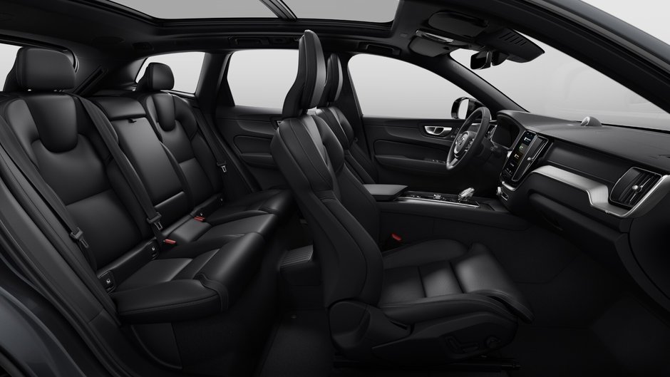 Volvo XC60 Plug-in Hybrid Ultra Black Edition 2025-10