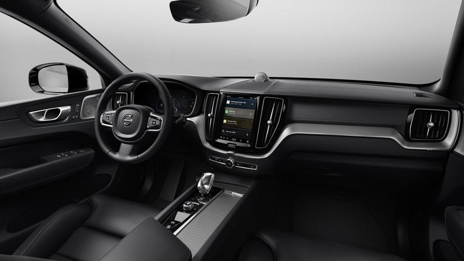 Volvo XC60 Plug-in Hybrid Ultra Black Edition 2025-7