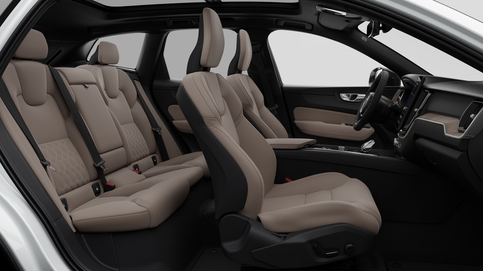 Volvo XC60 Plug-in Hybrid Core Dark Theme 2026-12