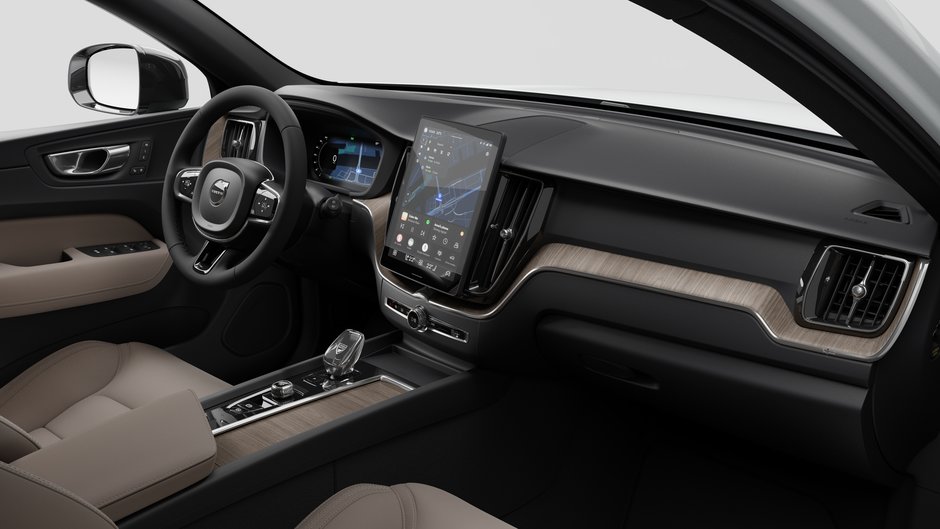 Volvo XC60 Plug-in Hybrid Core Dark Theme 2026-9