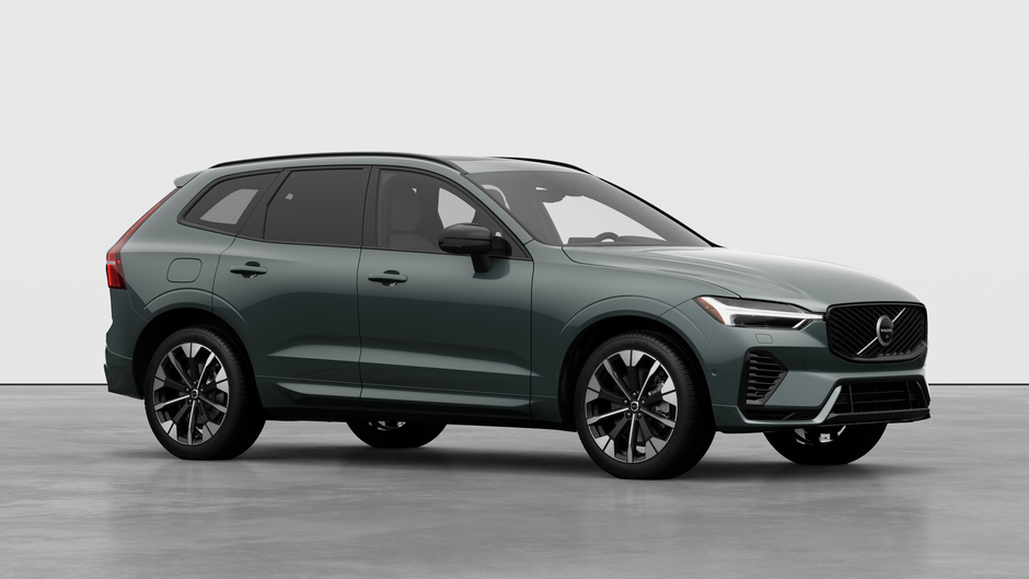 Volvo XC60 Plug-in Hybrid Plus Dark Theme 2026-2