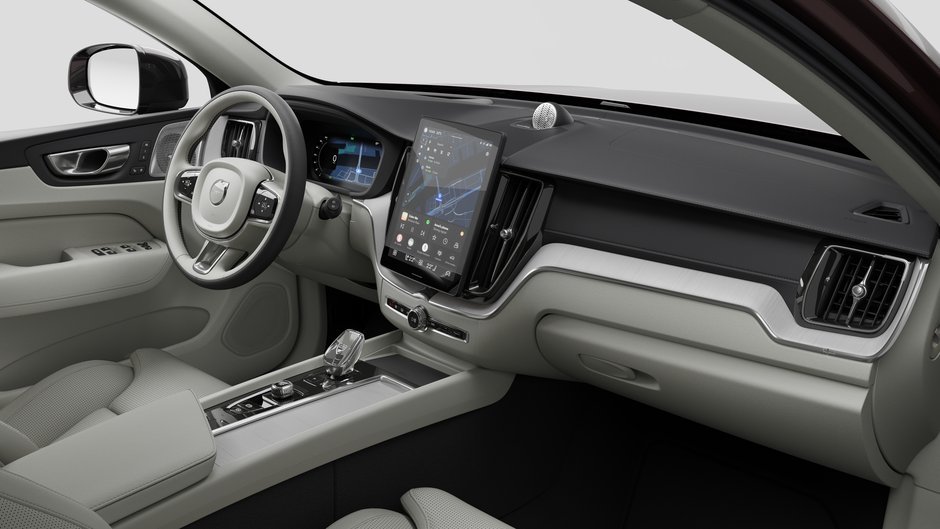 2026 Volvo XC60 Plug-In Hybrid Ultra Dark Theme-9