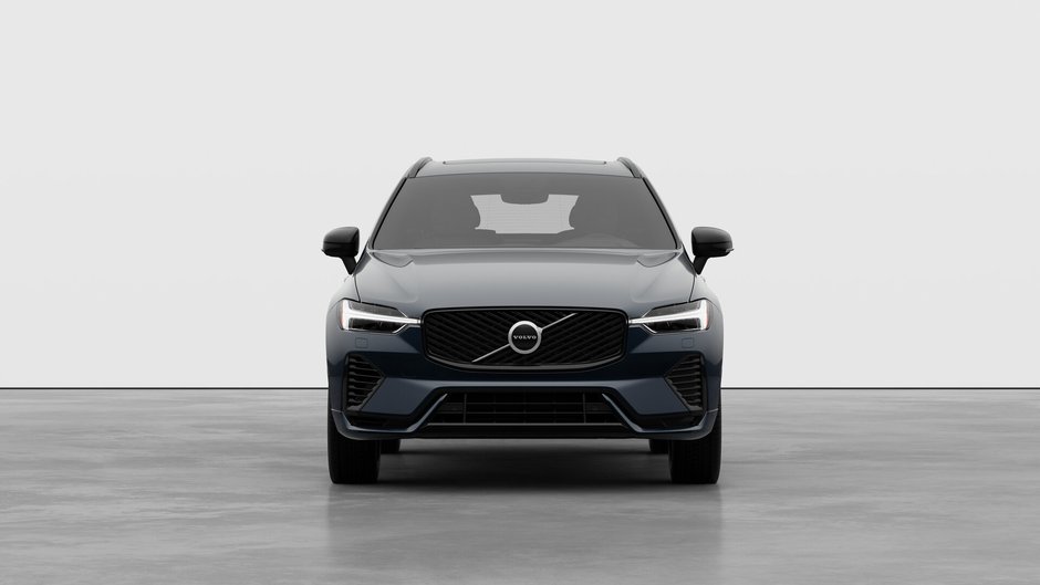 Volvo XC60 Plug-In Hybrid Core Dark Theme 2026-4