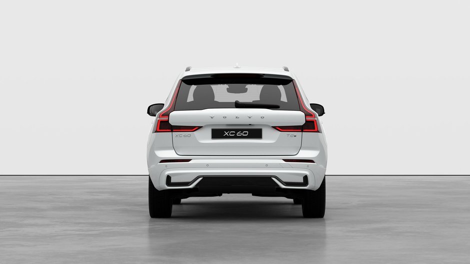 Volvo XC60 Plug-In Hybrid Core Dark Theme 2026-5