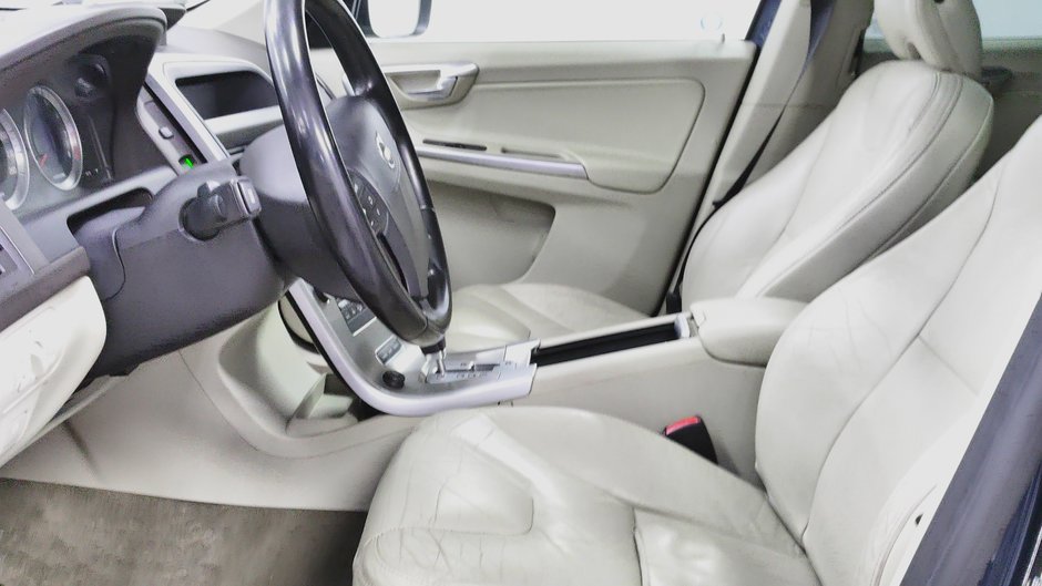 2010 Volvo XC60 T6-4