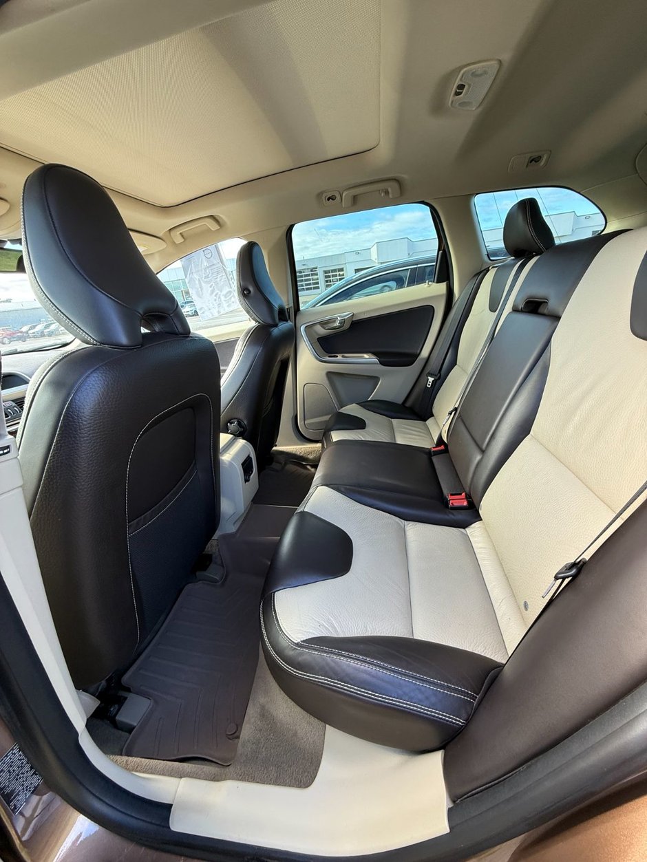 2010 Volvo XC60 BASE-5