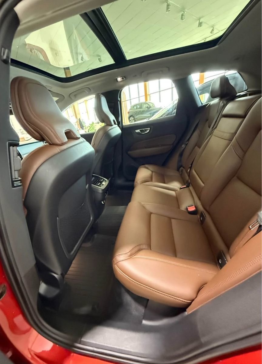 2020 Volvo XC60 INSCRIPTION-5