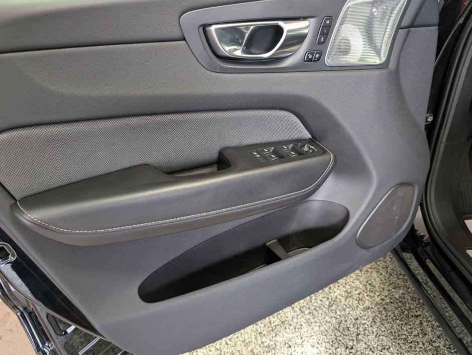 Volvo XC60 RECHARGE POLESTAR ENGINEERED 2022-6