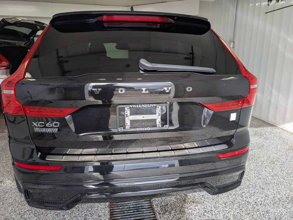Volvo XC60 RECHARGE POLESTAR ENGINEERED 2022-5