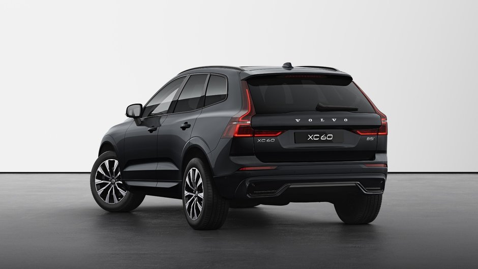 Volvo XC60 Plus Dark Theme 2025-1