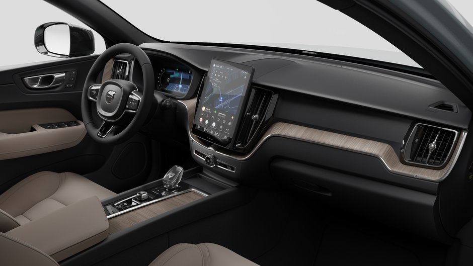 Volvo XC60 Plus Dark Theme 2026-9