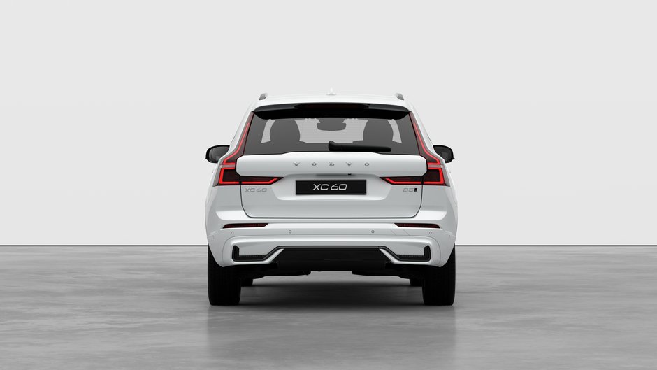 Volvo XC60 Plus Dark Theme 2026-5