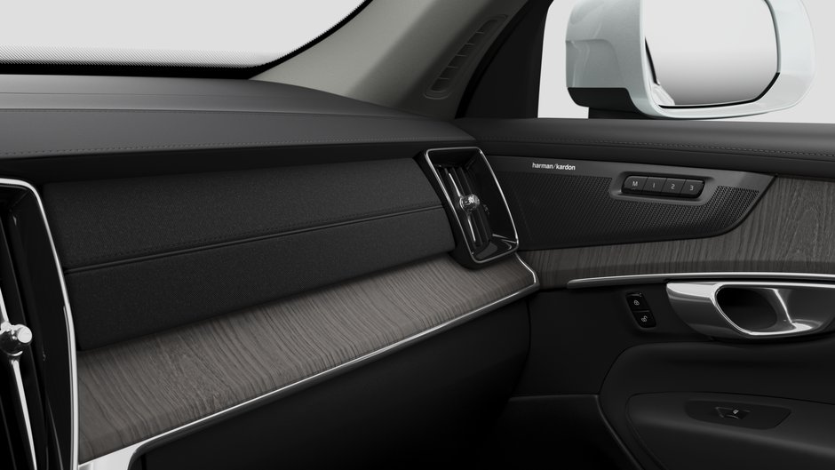 2025 Volvo XC90 Plug-In Hybrid Ultra Bright Theme-8