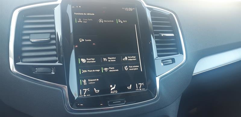 2020 Volvo XC90 T6 AWD Momentum (7-Seat)-11