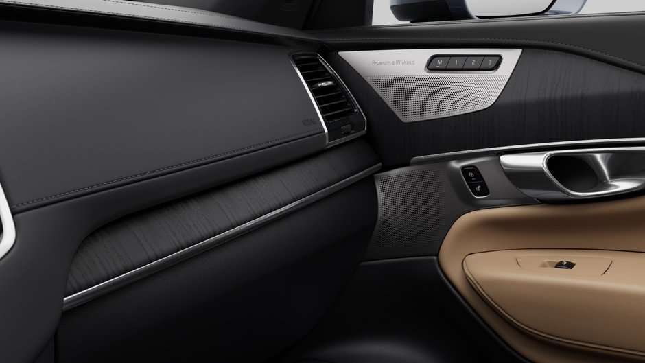 Volvo XC90 Ultra Bright Theme 2025-6