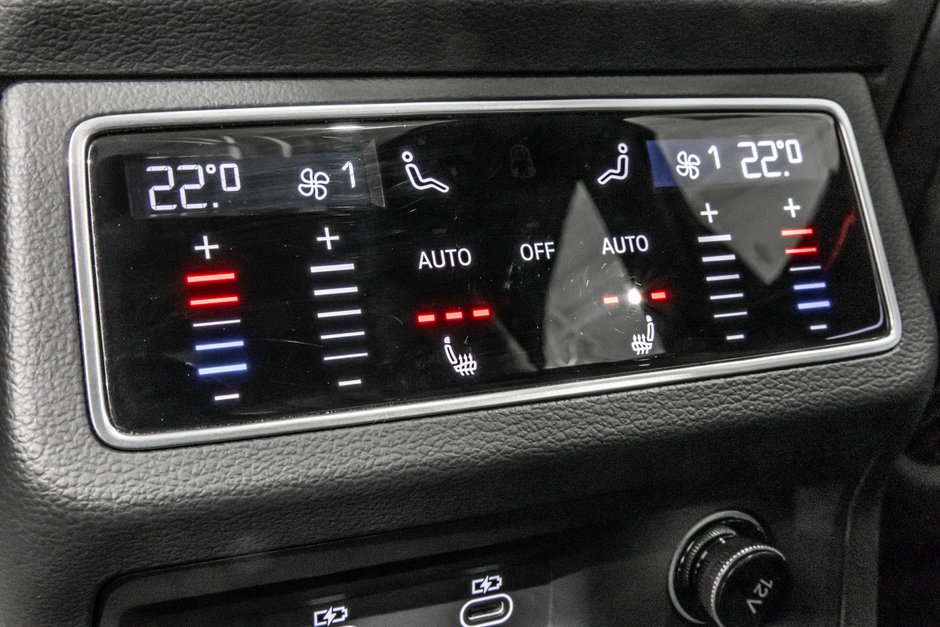 2024 Audi RS 6 Avant PERFORMANCE / 621CH / V8 4.0L / QUATTRO ++++-35
