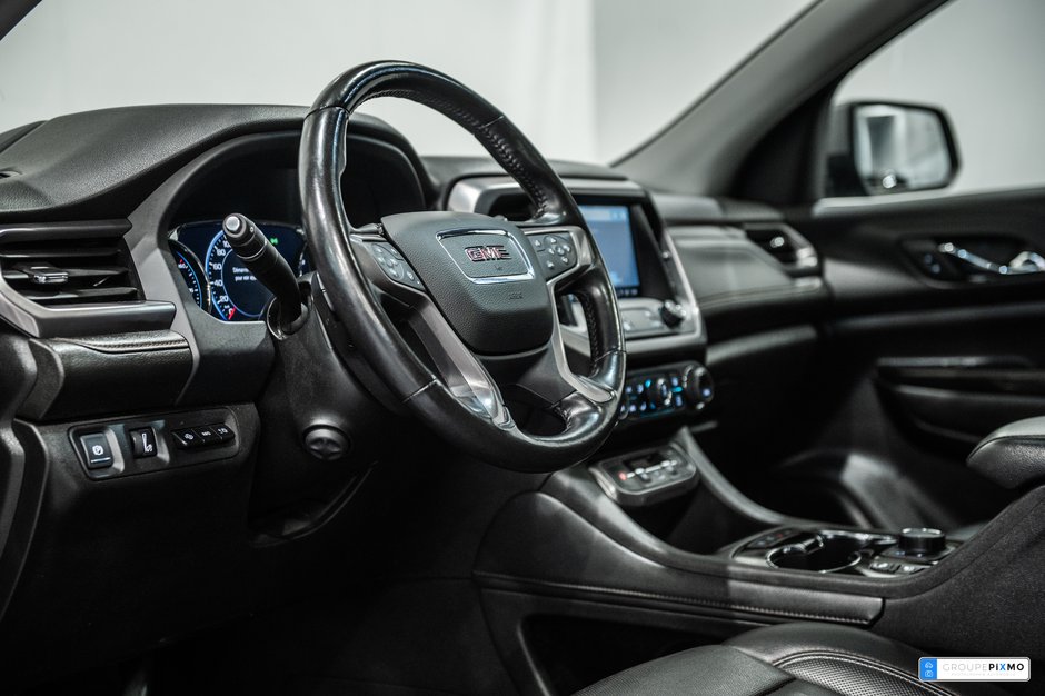 GMC Acadia AT4 / AWD / APPLE CARPLAY / BOSE / TOIT PANO+++ 2022-17