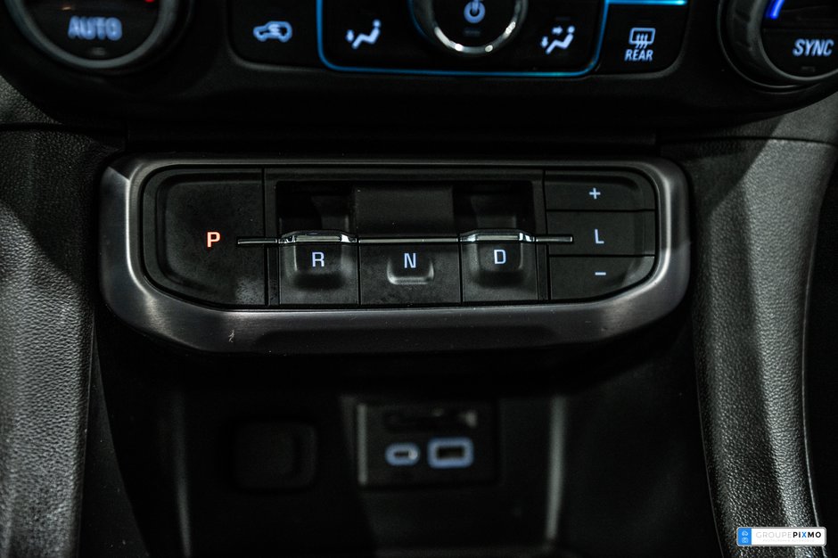 GMC Acadia AT4 / AWD / APPLE CARPLAY / BOSE / TOIT PANO+++ 2022-27