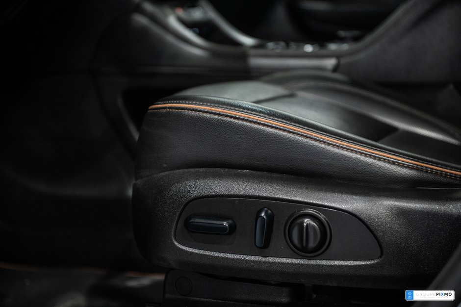 GMC Acadia AT4 / AWD / APPLE CARPLAY / BOSE / TOIT PANO+++ 2022-16